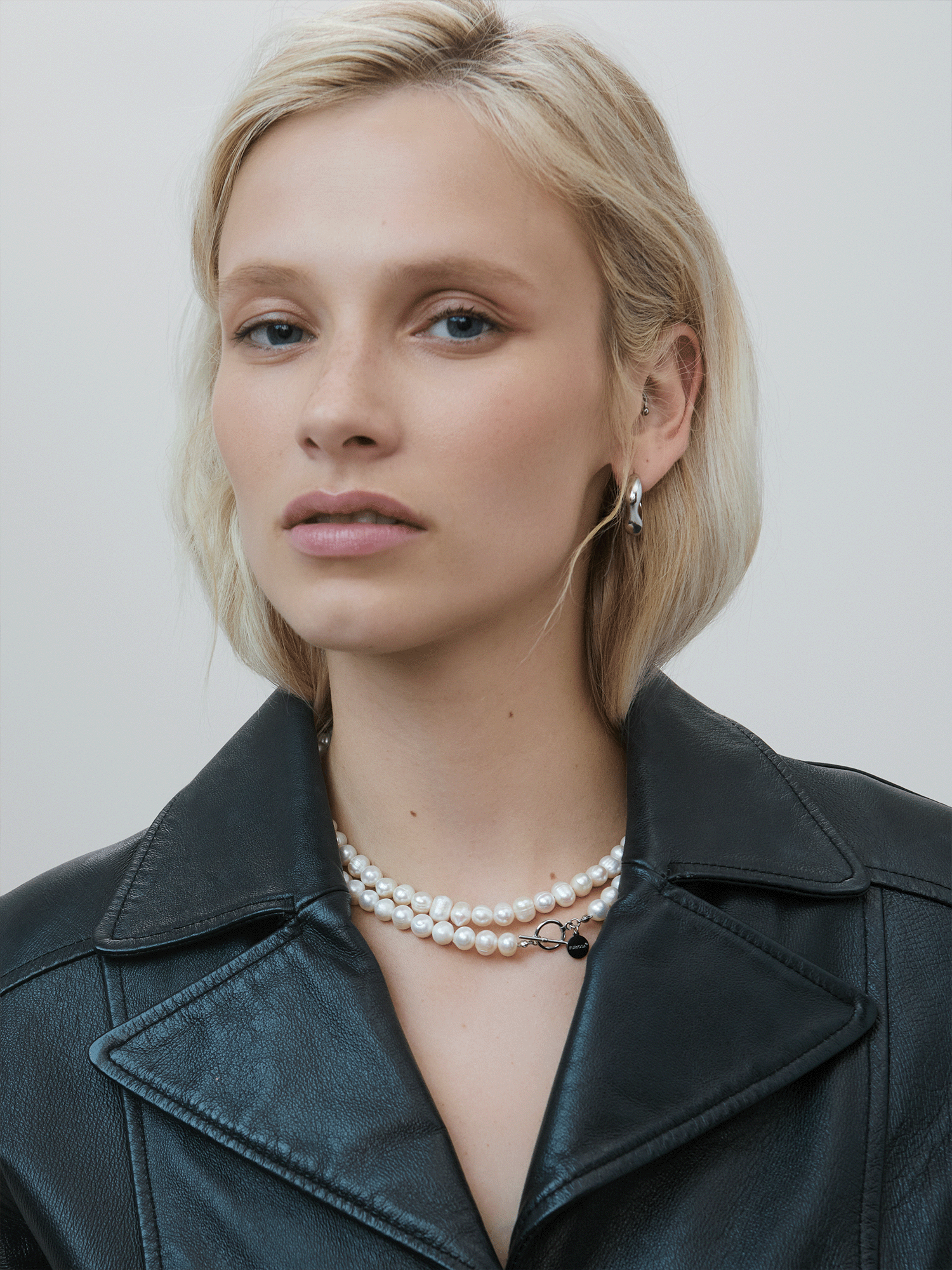 NASZYJNIK PEARL DEMURE