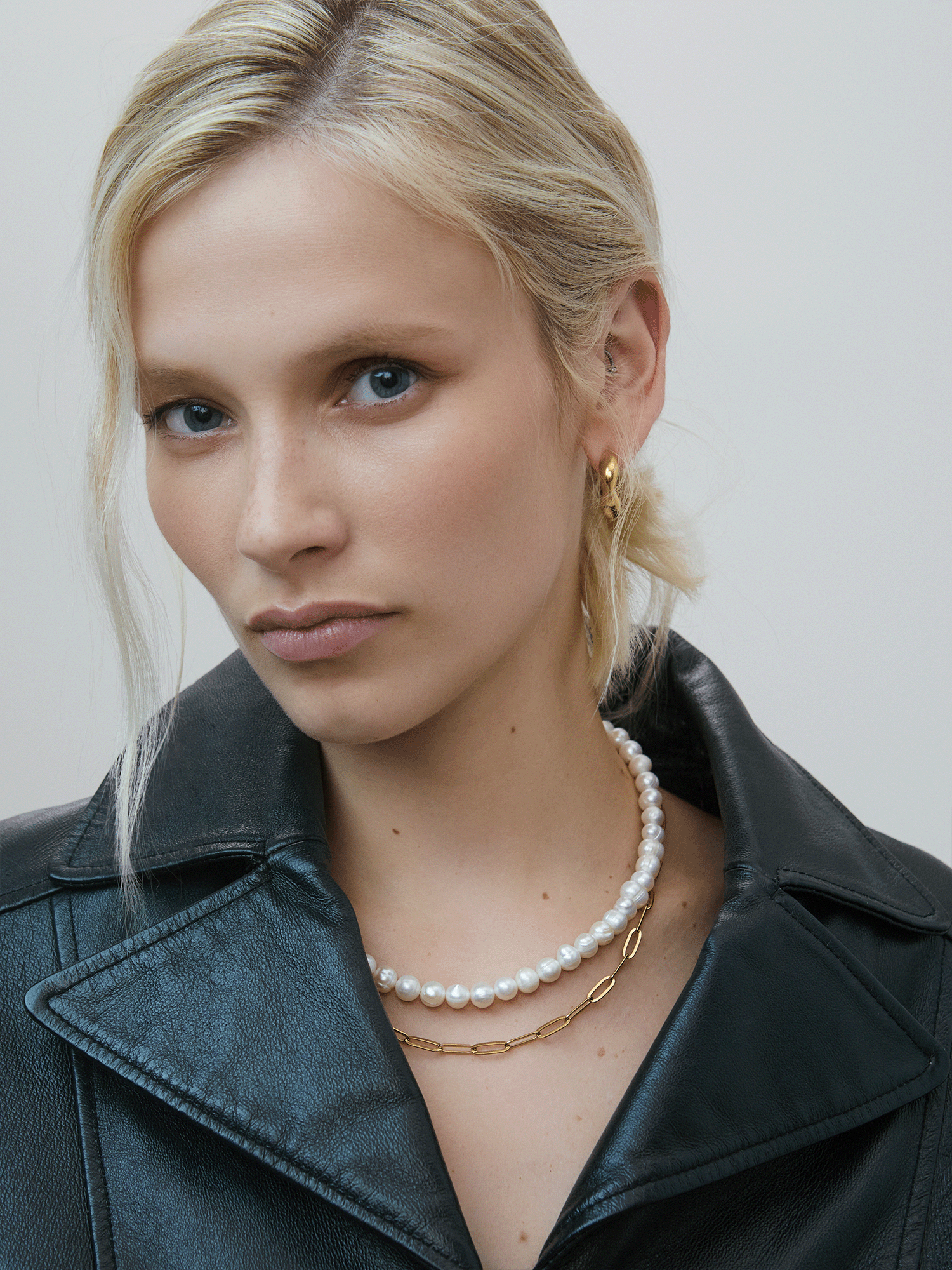 NASZYJNIK PEARL DEMURE